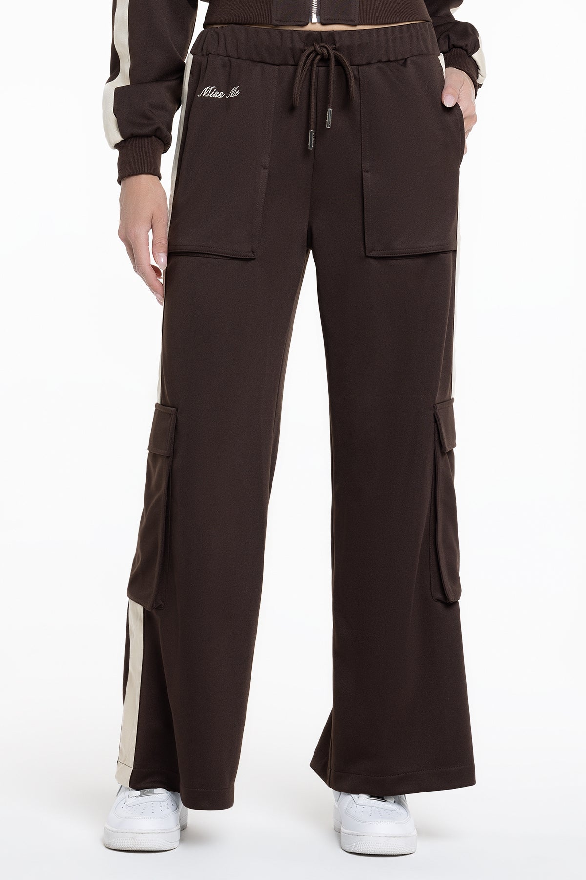 BMP0008L.BROWN_FRONT_CROP